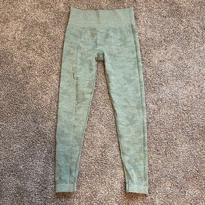 Gymshark seamless green camo leggings. (Size medium)